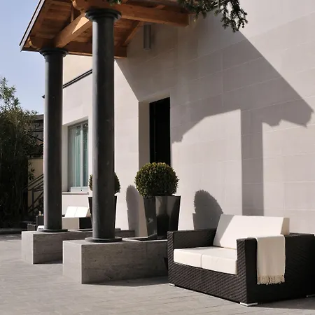 里科德利耶酒店 4*
